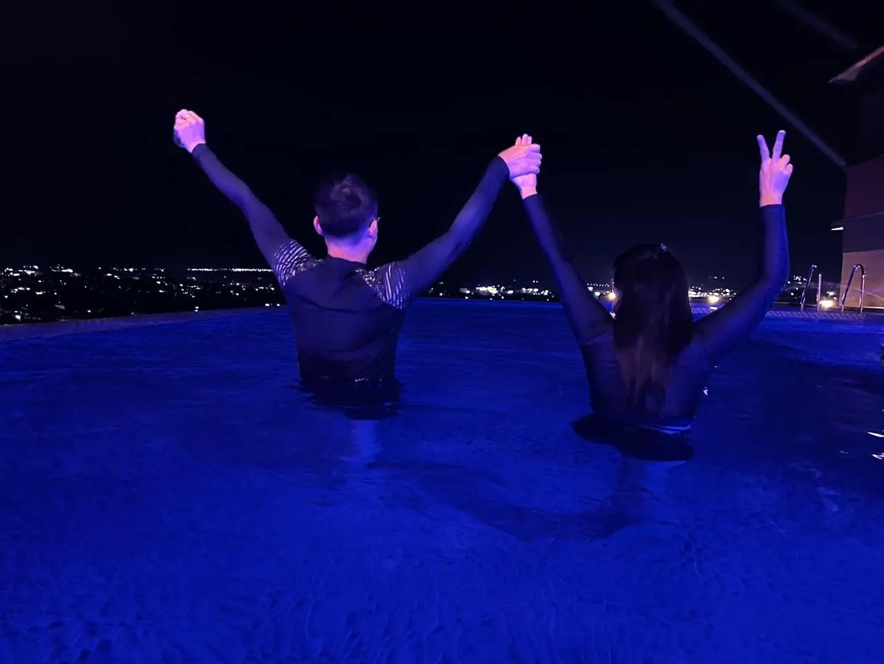 1126 Lagrande2 11Floor Rooftop Swiming Angeles Walking Street 0*,  Filipiny